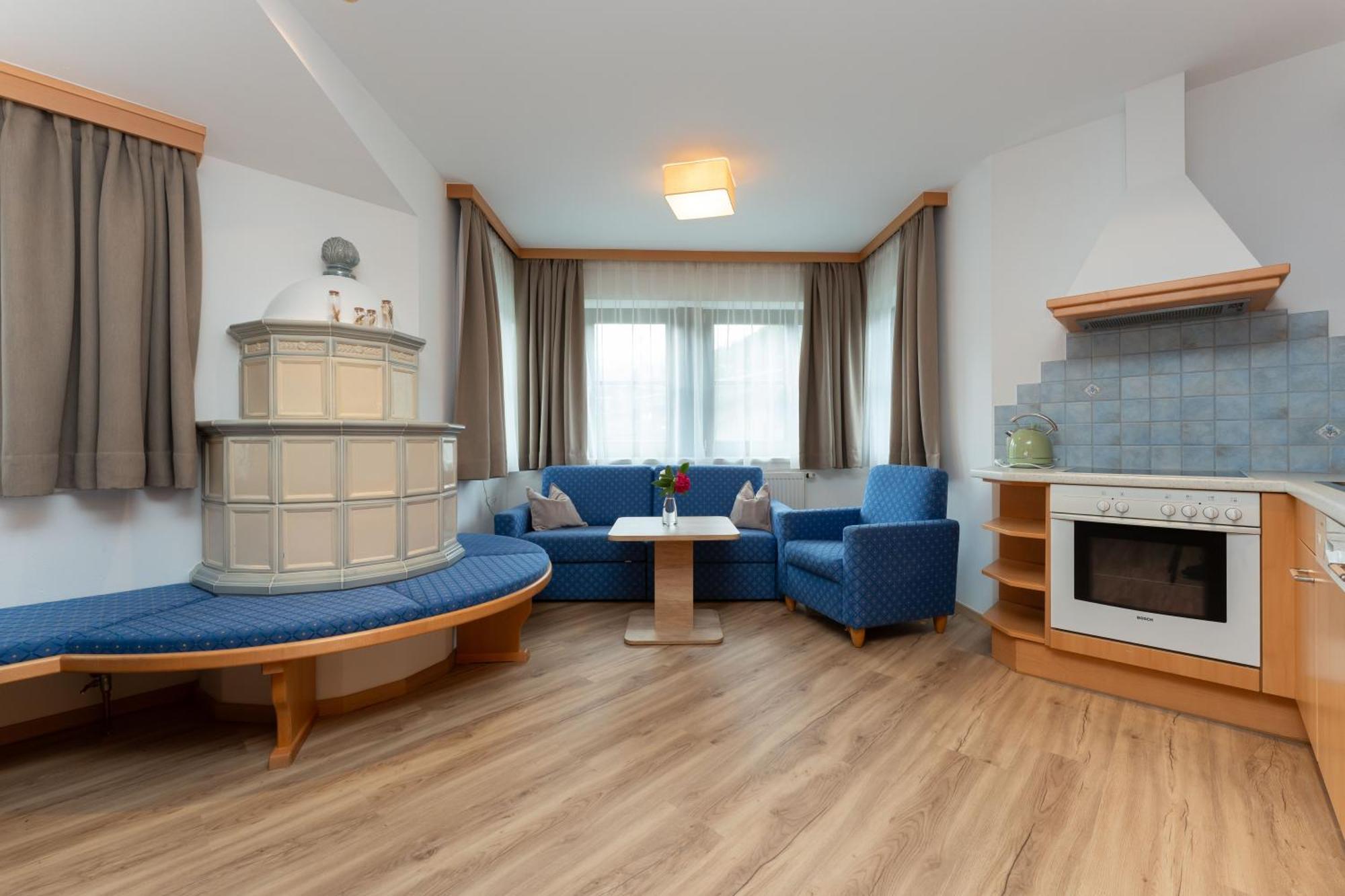 Hotel Der Alpenhof 3*